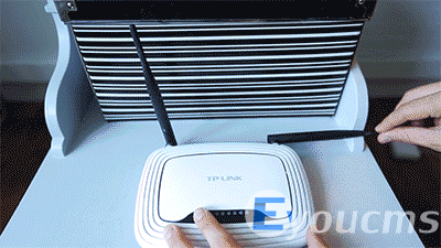 家里wifi速度时快时慢怎么办 wifi慢满格信号网速却很慢