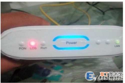 宽带猫上的los闪红灯是怎么回事 猫的光信号闪红灯是怎么回事