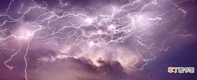 风雨雷电一般发生在大气层的什么中？
