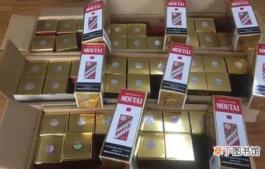 假酒！真瓶装假茅台骗术 嫌疑人借豪车卖货