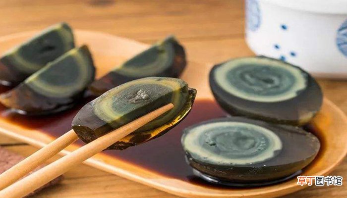 皮蛋是什么蛋做的