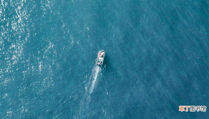 里海是咸水湖还是淡水湖
