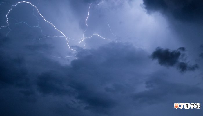 一般多少米才安装避雷针