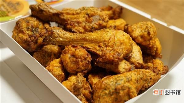 上海市监局拟处罚3家华莱士门店：对消费者食品安全和生命健康负责