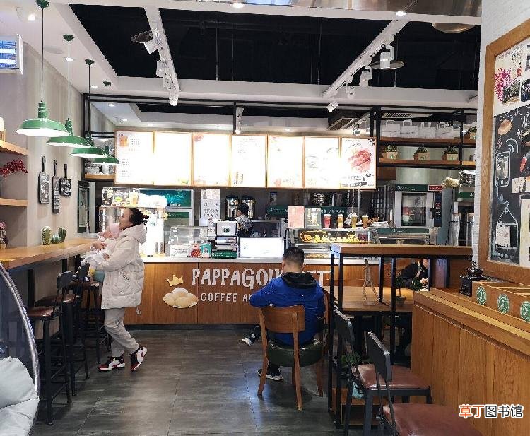 今年超2万家奶茶店经营异常，依然扛不过“十店九亏”