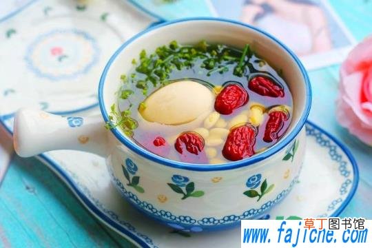 荠菜煮鸡蛋可以放茶叶吗 三月三煮鸡蛋可以放茶叶吗