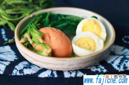 荠菜煮鸡蛋可以放茶叶吗 三月三煮鸡蛋可以放茶叶吗