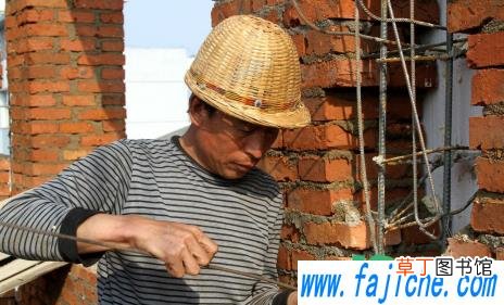 工厂强留工人不给辞职怎么办 工厂强留工人不给辞职打什么电话