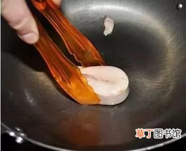 厨房卫生间器具老是生锈怎么办?除锈保洁有妙招!