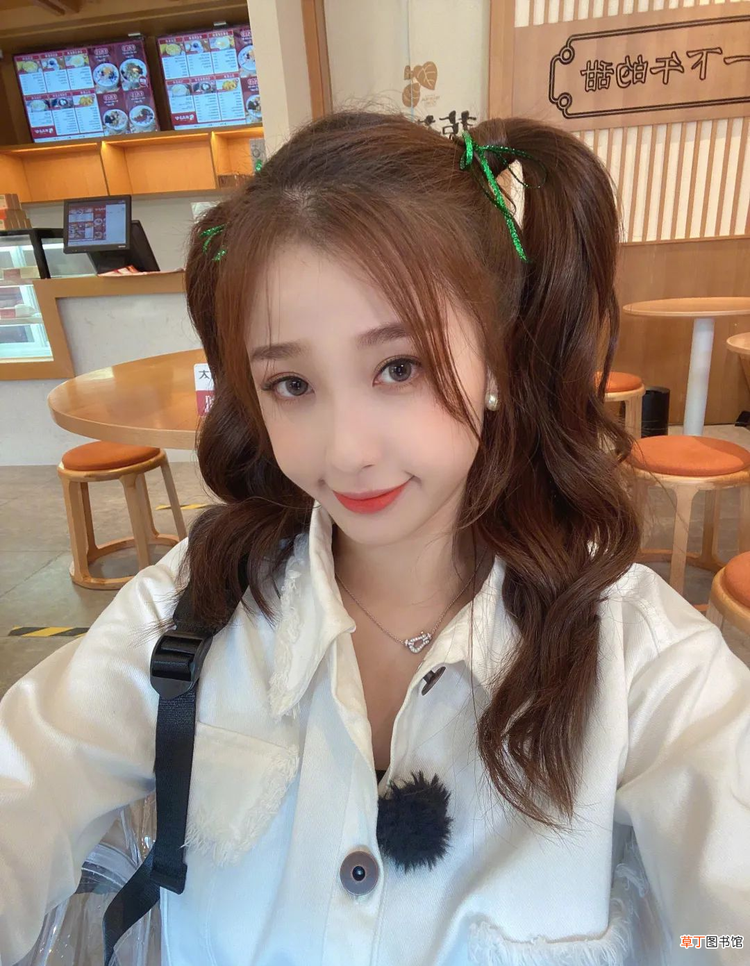 学习扎各种发型,适合圆脸的5款扎发