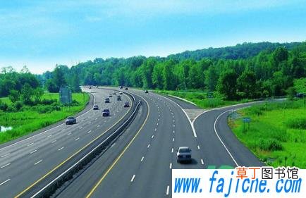 10月5号高速公路还堵不堵车 10月5号高速路上北上车还多不