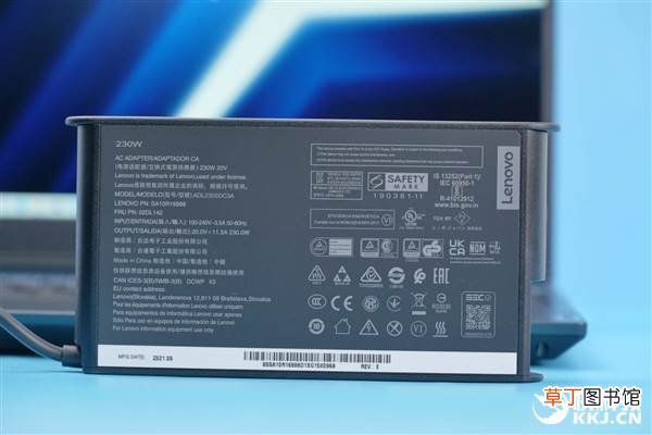 2021图赏：标压11代酷睿 满血版独显 联想拯救者Y7000P