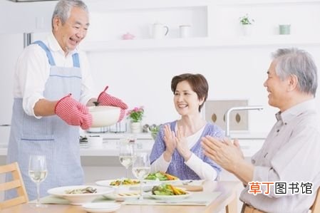 老人吃午餐有啥讲究？ 这样吃疾病绕道走