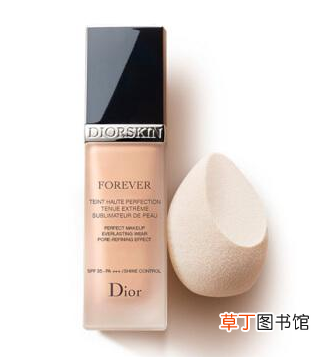 迪奥凝脂恒久粉底液色号怎么选择