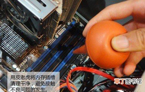 电脑开机显示屏显示无信号黑屏怎么办,一招解决该原因