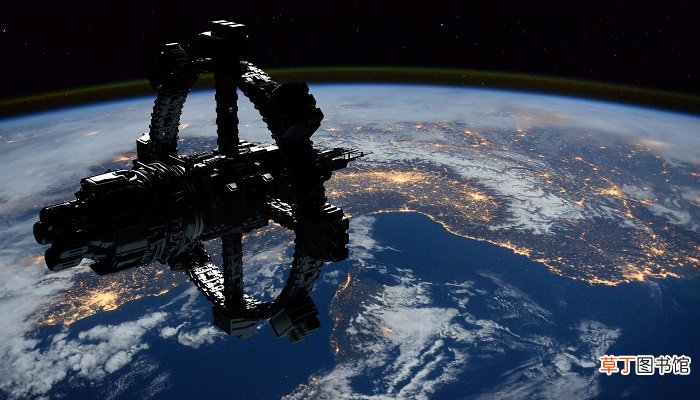 中国第一颗人造卫星是什么