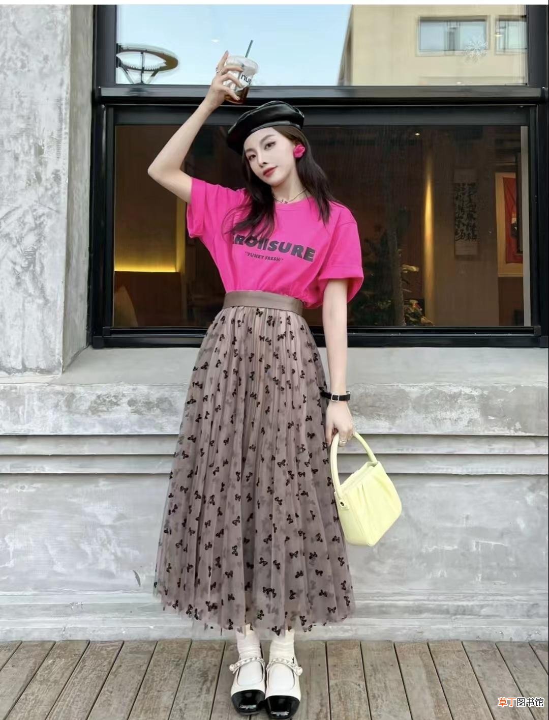 女生第一次约会穿什么衣服好 女生约会穿什么衣服好