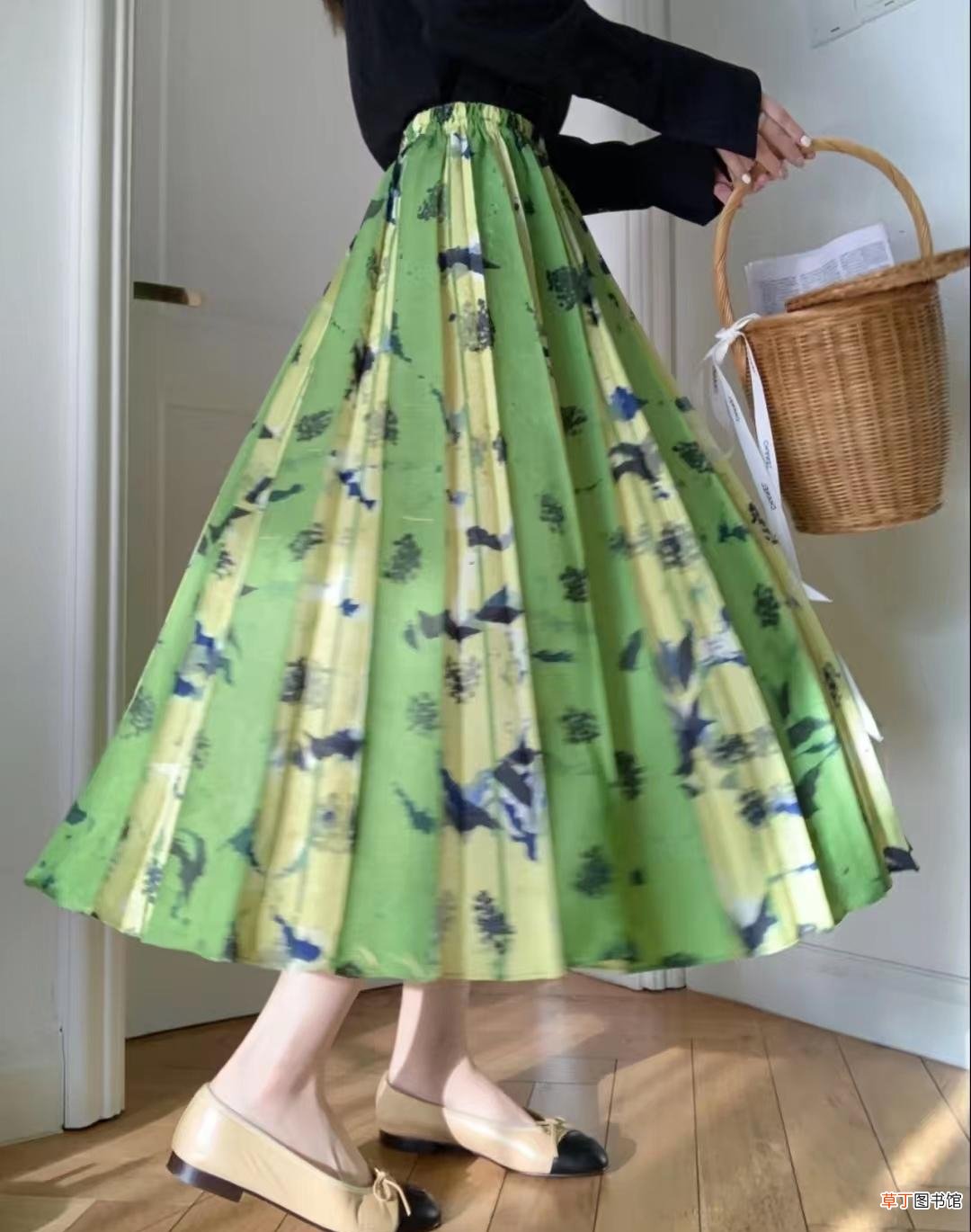 女生第一次约会穿什么衣服好 女生约会穿什么衣服好