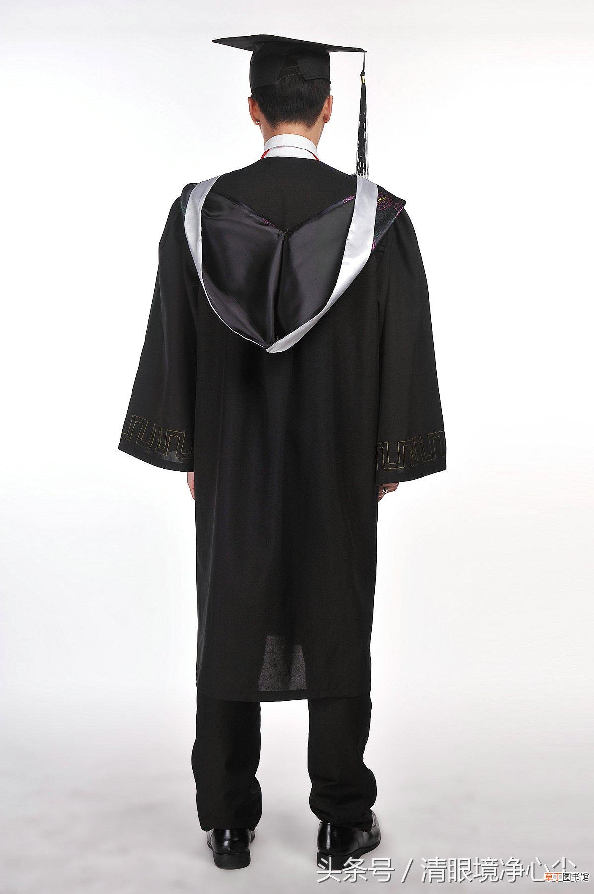 学士服颜色分类有什么讲究,学士服的这6种颜色原来代表的是这个