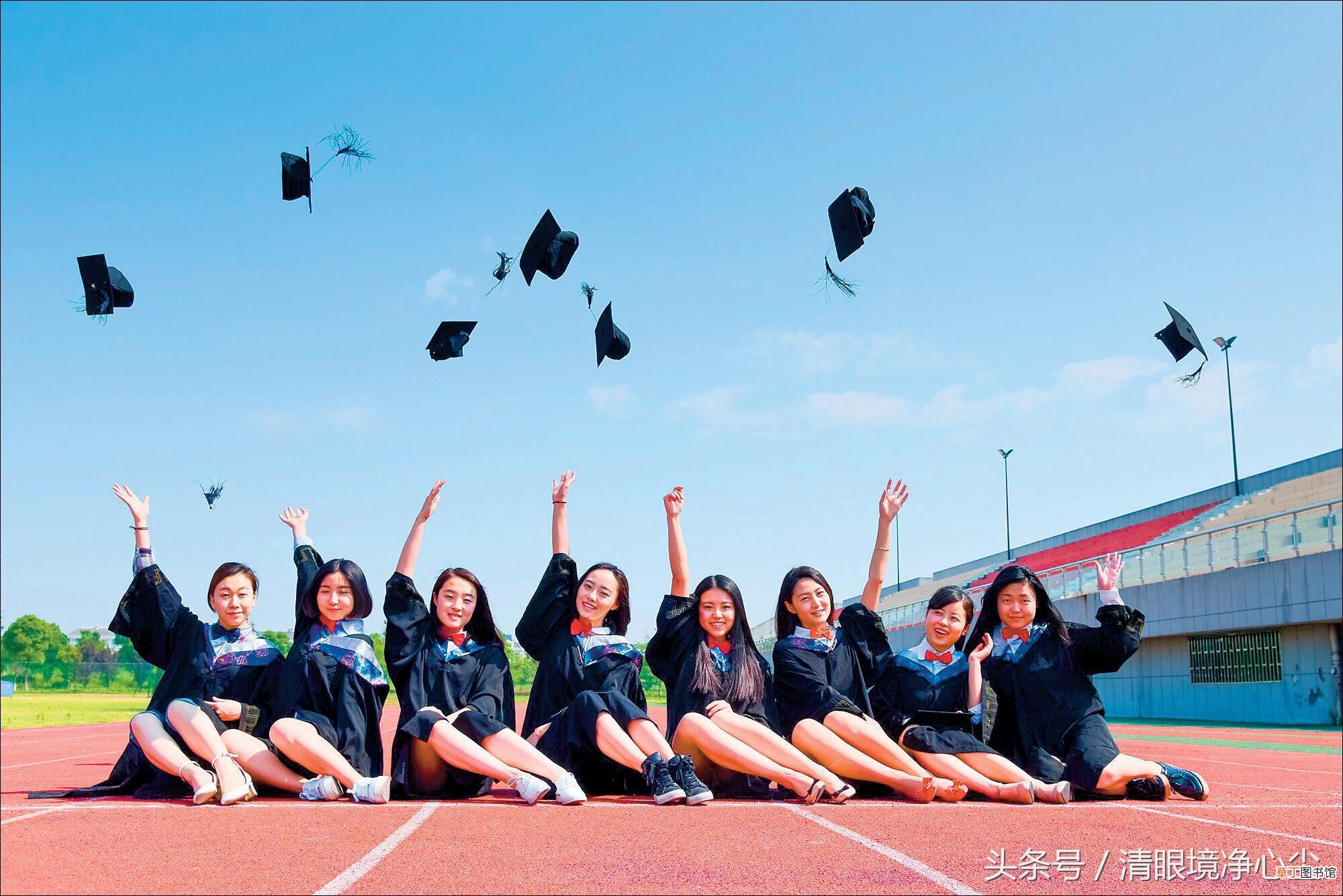 学士服颜色分类有什么讲究,学士服的这6种颜色原来代表的是这个