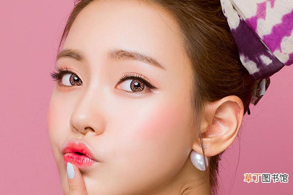 隐形眼镜掉到眼睛里怎么办