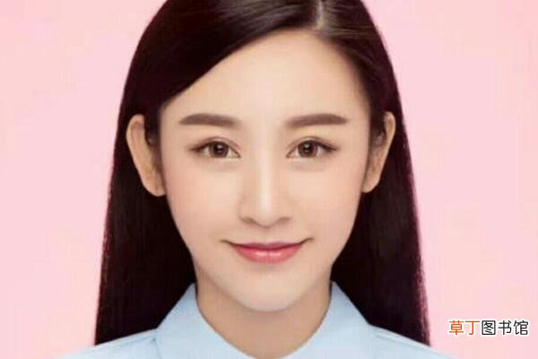 拍证件照戴美瞳反光吗