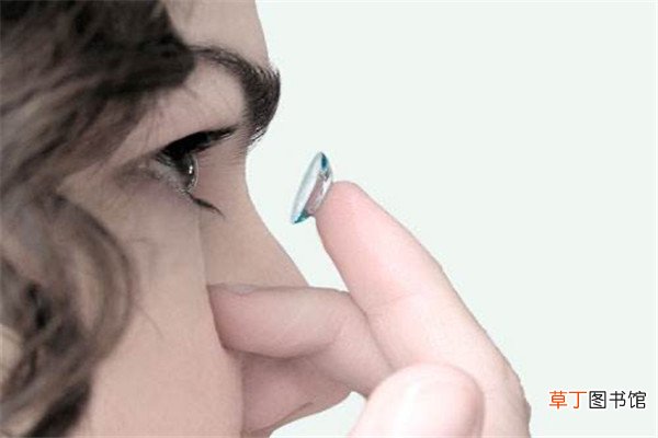 隐形眼镜几天换一次水