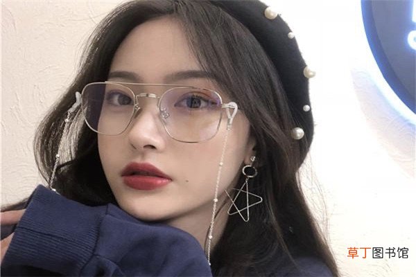 大饼脸适合什么眼镜