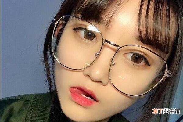 圆脸适合什么样的眼镜