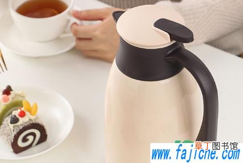 红胆和白胆热水瓶有什么区别 红胆和白胆哪个保温效果好