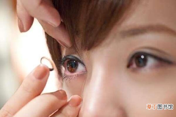 隐形眼镜烂了小边儿还能戴吗