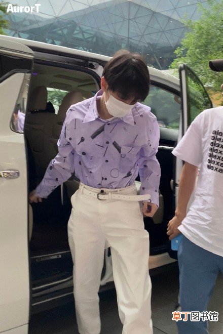 TFBOYS将解散系谣言 三位队员未表明态度