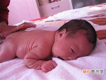 宝宝腹胀的症状宝宝腹胀的原因