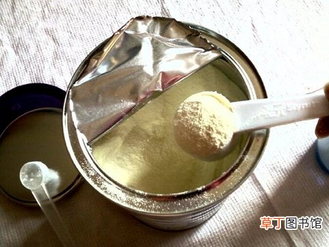 用什么水泡奶粉最好 矿泉水冲奶粉致宝宝便秘