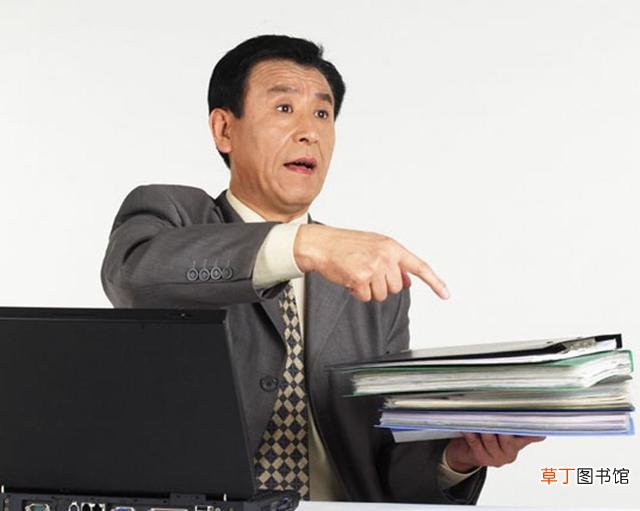 公务员未婚先孕 公务员的5种行为会被辞退