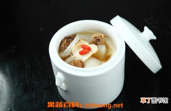 松茸炖花胶如何做 松茸炖花胶的家常做法