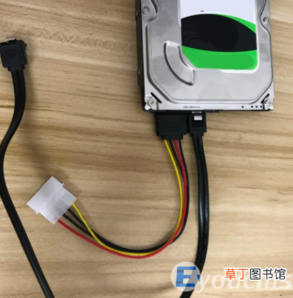 硬盘安装教程图文 电脑硬盘怎么装