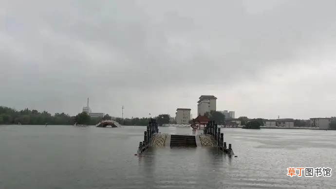 暴雨/抗洪加油励志说说配图 暴雨/抗洪加油说说文案