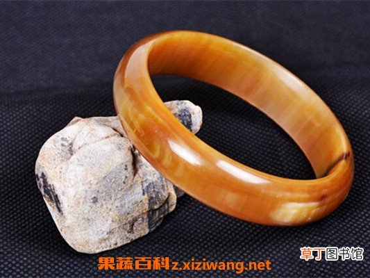 什么人不能戴牛角镯子 牛角手镯的保养方法