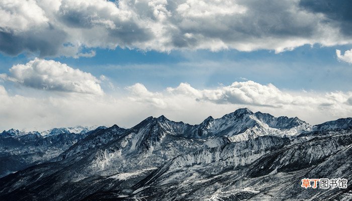 摩围山海拔多少米