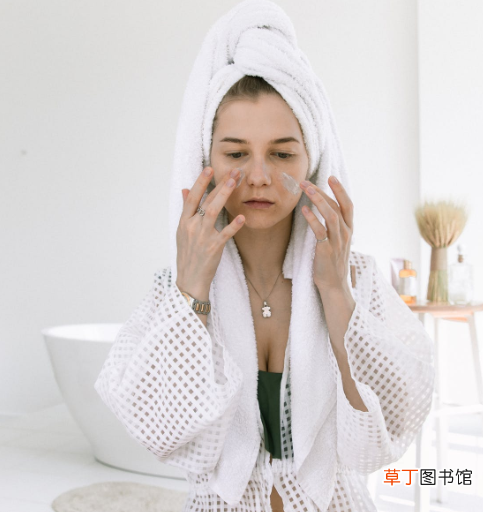秋季护肤的重点是什么