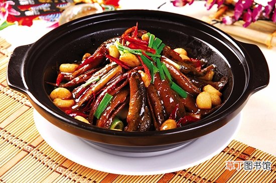 螃蟹不能和哪些食物一起食用 吃螃蟹的禁忌有哪些