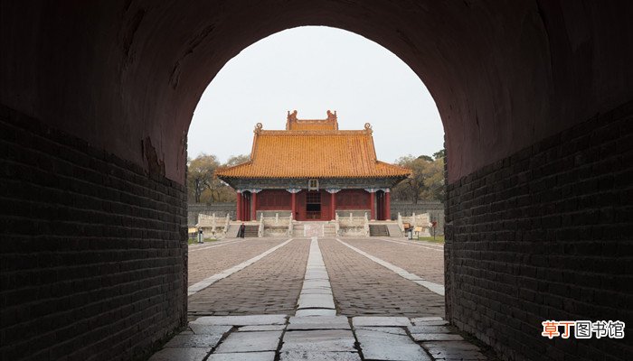 东陵公园是谁的墓