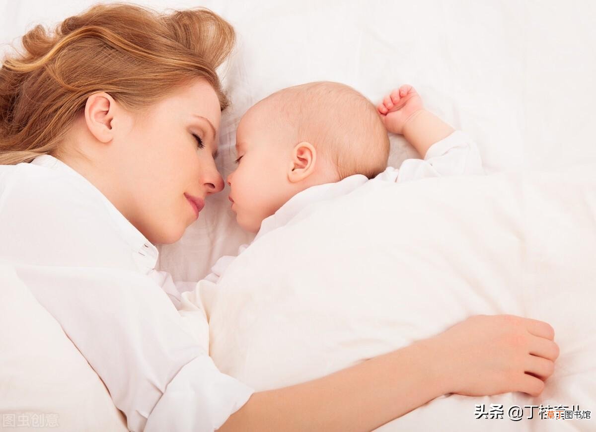 新生儿吐奶后打嗝怎么处理 婴儿倒奶打嗝怎么回事