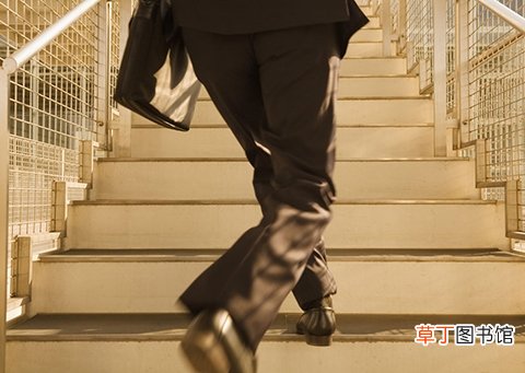 什么原因导致关节炎 日常五个动作千万别做！