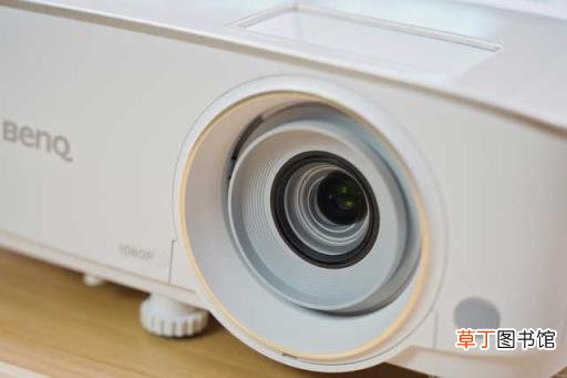 投影仪使用方法教程 手机连接投影机的步骤