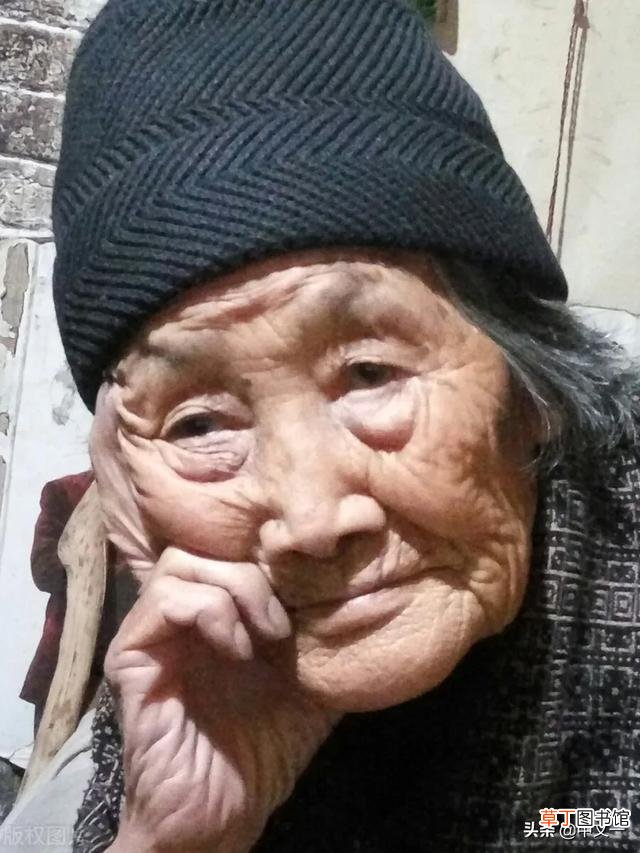 家里老人不讲理又自私怎么办 为什么有的老人总是折腾子女