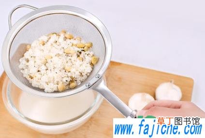 豆浆机过滤网清洗小妙招 豆浆机滤网怎么洗干净