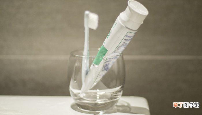 牙膏的主要化学成分