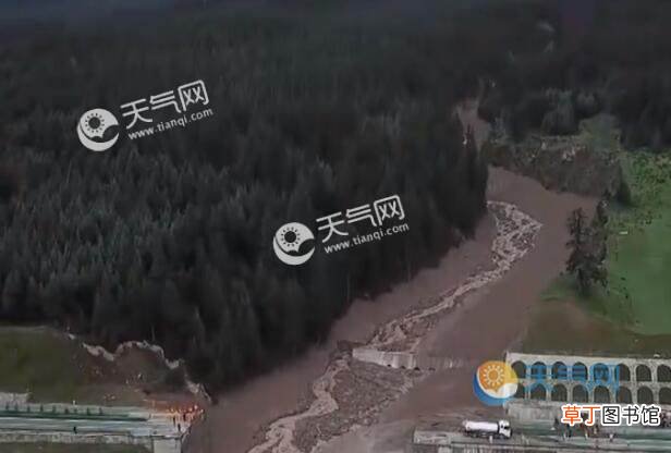条道路实行交通管制 青海祁连县突发泥石流道路桥梁被冲毁